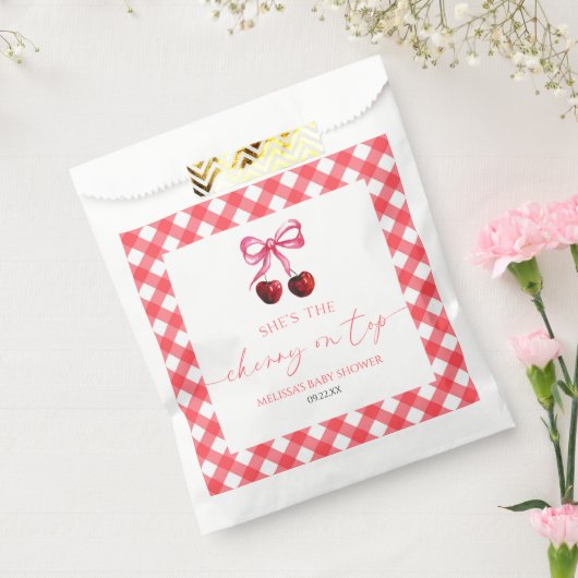 彼女はさくらんぼオントップボウさくらんぼベビーシャワー フェイバーバッグ (封をした状態)