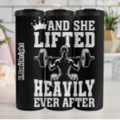 彼女はその後ずっと激しく持ち上げた タンブラー