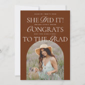 彼女はそれをやったテラコッタアーチハイブリッドフォント卒業 招待状 (正面)