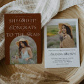 彼女はそれをやったテラコッタアーチハイブリッドフォント卒業 招待状