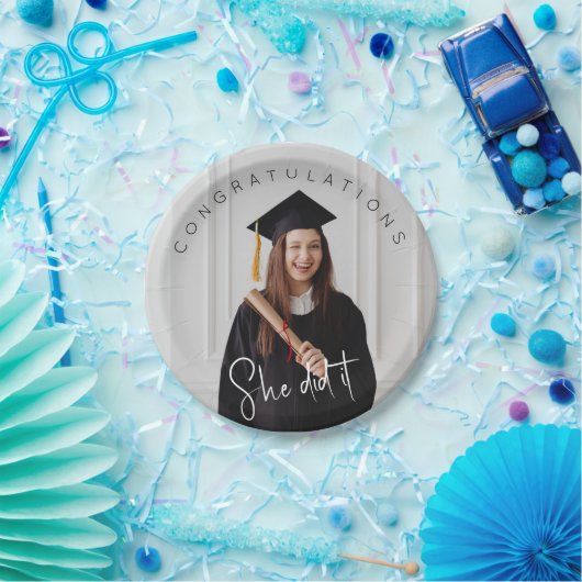 彼女はそれを行った，写真，卒業生への祝辞 ペーパープレート (パーティー)