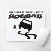 彼女はそれをDRIFTwith横の車2好みます マウスパッド (マウス)