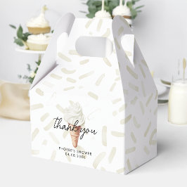 「彼女はもうすぐ結婚!」バニラ ブライダルシャワーの飾り ガブリエル フェイバーボックス