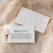 彼女はイチゴのディスプレーシャワーを浴びた エンクロージャーカード