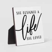 彼女はオフィスの看板を愛する人生をデザイン