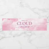 彼女はクラウドナインのピンクブライダルシャワー ペットボトルラベル (シングルラベル)