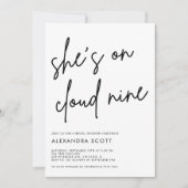 彼女はクラウド9ミニマリストのモダンブライダルシャワー 招待状 (正面)
