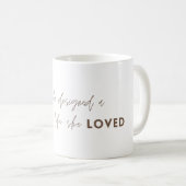 彼女はコーヒーマグが大好きな生活をデザインした コーヒーマグカップ (正面右)