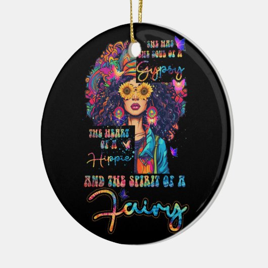 彼女はジプシーの女としてヒッピーのハートを持っている セラミックオーナメント (左)