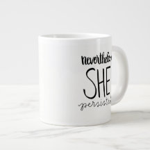 彼女はジャンボマグを続けた