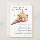 彼女はスクープされたフローラブライダルシャワー 招待状 (正面)