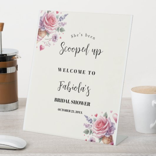 彼女はスクープされたブライダルシャワー歓迎のサイン 台座サイン (インサイチュ)