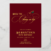 彼女はトップのミニマルさくらんぼのスクリプト誕生日 箔招待状 (正面)