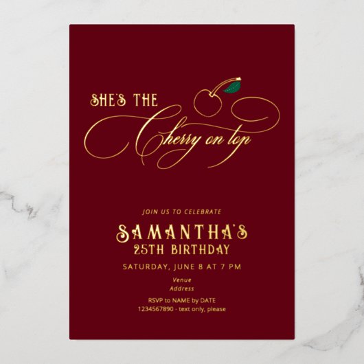彼女はトップのミニマルさくらんぼのスクリプト誕生日 箔招待状 (正面)
