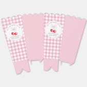 彼女はトップピンクの弓のさくらんぼベビーシャワー フェイバーボックス (見開き)