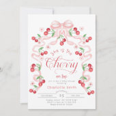 彼女はトップピンクの弓のさくらんぼベビーシャワー 招待状 (正面)