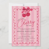 彼女はトップピンクの赤ちゃんシャワーのさくらんぼだ マグネット招待状 (正面)