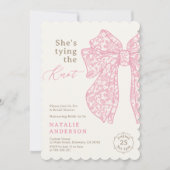彼女はノットピンクのレースの弓ブライダルシャワーを結んでいる 招待状 (正面)