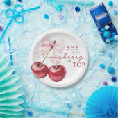 彼女はピンクの蝶結びのペーパープレートで最高のアクセント ペーパープレート (パーティー)