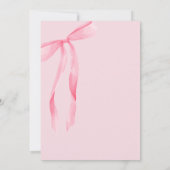 彼女はピンクの蝶結び ウェディングシャワーの計画 招待状 (裏面)