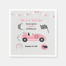 彼女はファーストワンフェスティバルピンクレースカー誕生日