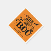 彼女はブハロウィーンのブライダルシャワーナプキンスを見つけた スタンダードカクテルナプキン (角)