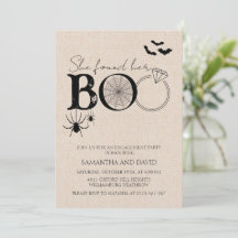 彼女はブーのハロウィン素朴婚約を見つけた