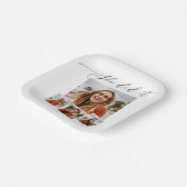 彼女はミニマルな写真を行ったグラードパーティー ペーパープレート (傾斜あり)