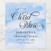 彼女はモダン雲の9のバチェロレッテ週末に来ている ワインラベル (シングルラベル)