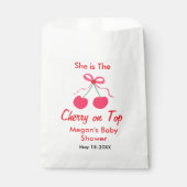 彼女は上のさくらんぼコケットの女の子ベビーシャワー フェイバーバッグ (正面)