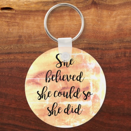 彼女は信じキーチェインを行うことができた キーホルダー (正面)