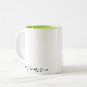 彼女は信じマグできた(カラーインテリア) ツートーンマグカップ (正面左)