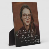 彼女は信じ卒業の写真を撮ることができた フォトプラーク (側面)