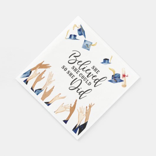 彼女は信じ卒業帽を被ることができた スタンダードランチョンナプキン (角)