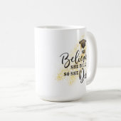 彼女は信じ暗い肌の女の子を卒業することができた コーヒーマグカップ (正面右)