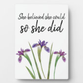 彼女は信じ水色の花を紫色に出来た フォトプラーク (正面)