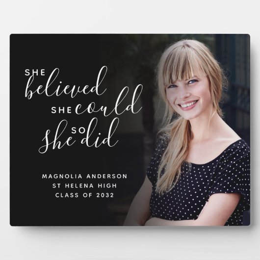 彼女は信じ自分が卒業写真を撮ることができるように フォトプラーク (正面)