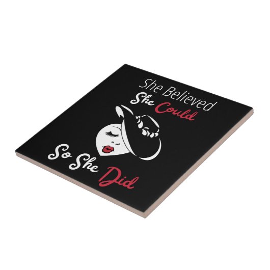 彼女は信じ陶製のタイルを作った タイル (側面)