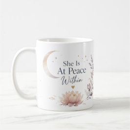 彼女は内なる平和に包まれています コーヒーマグカップ