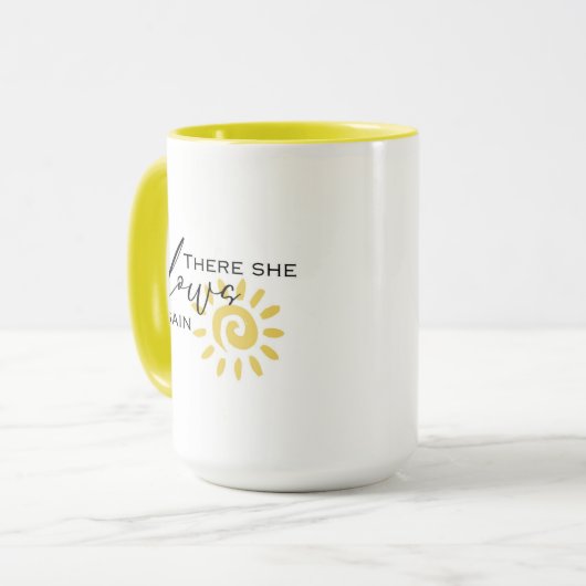 彼女は再び輝く前向き引用文サニーイエロー マグカップ (正面左)