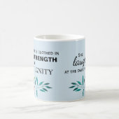 彼女は力と威厳を身に着けている コーヒーマグカップ (中央)