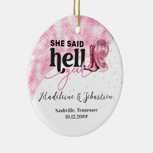 彼女は地獄イェーピンクウェスタンのブースハット結婚ズと言った セラミックオーナメント (右)