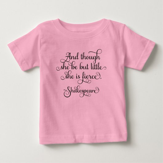彼女は小さいかも獰猛だ。シェークスピア ベビーTシャツ (正面)