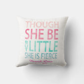 彼女は小さいが獰猛だが クッション (裏面)