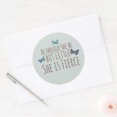 彼女は小さいが獰猛だが ラウンドシール (封筒)