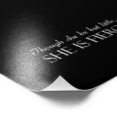 彼女は小さいが獰猛だ フォトプリント            (角)