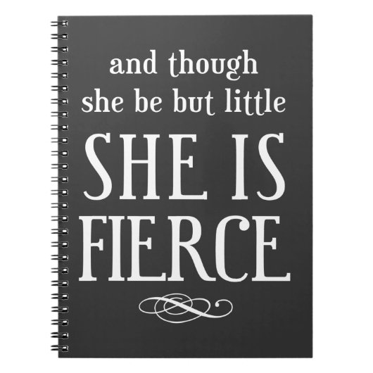 彼女は小さいが荒々しい ノートブック (正面)