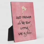 彼女は小さいが、どう猛な引用文 フォトプラーク (側面)