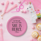 彼女は小さいが、激しいピンクの紙 ペーパープレート (パーティー)