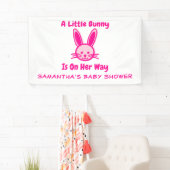 彼女は少しバニーが行く途中だ 横断幕 (インサイチュ)